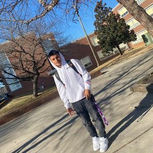 Meet your Posher, Zuniga